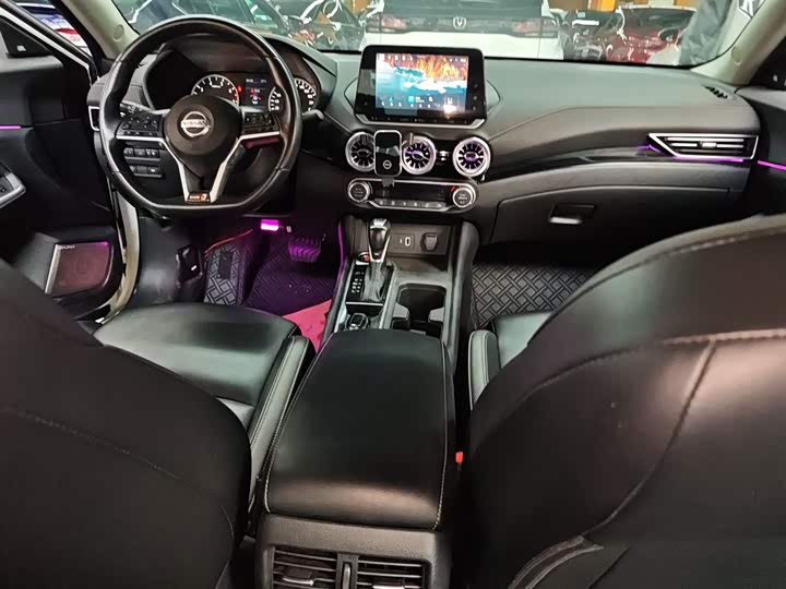 Фото 13 - Nissan Sylphy