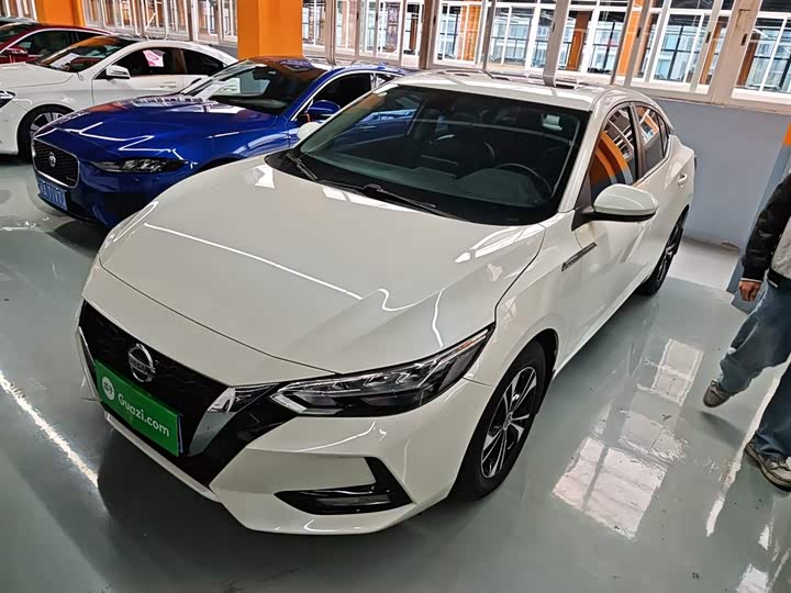 Фото 2 - Nissan Sylphy