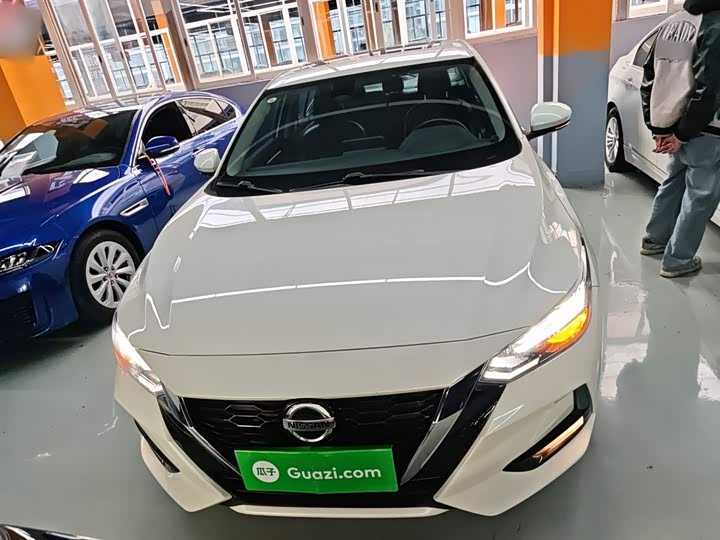 Фото 3 - Nissan Sylphy