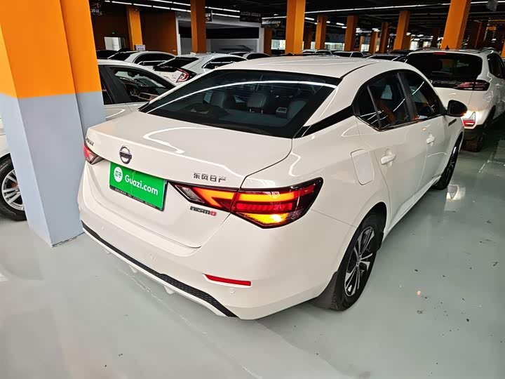 Фото 7 - Nissan Sylphy