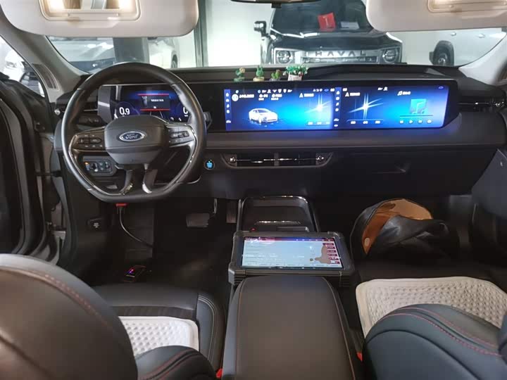 Фото 10 - Ford Mondeo