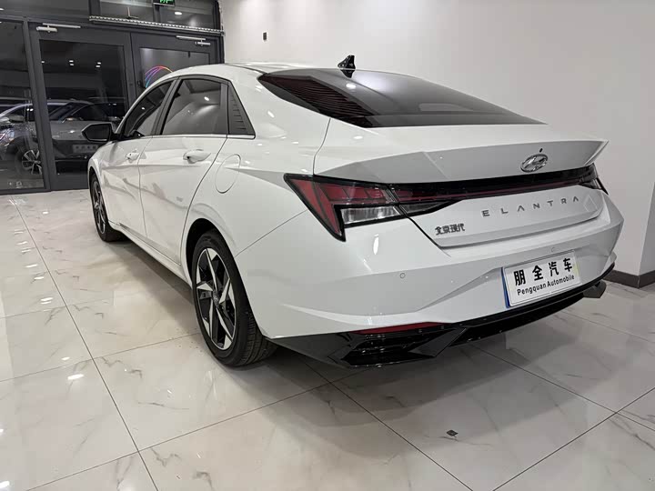 Фото 17 - Hyundai Elantra N line