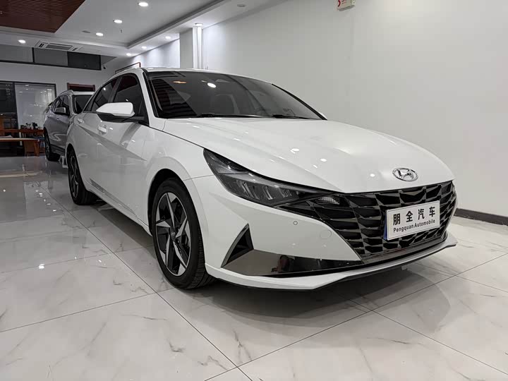Фото 3 - Hyundai Elantra N line