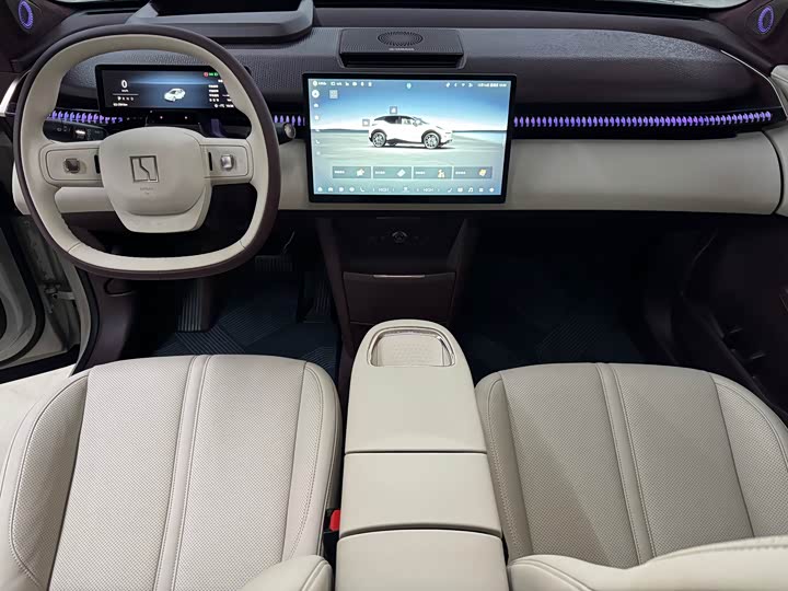 Фото 7 - Zeekr X