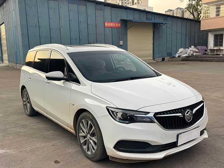 Фото 2 - Buick GL6