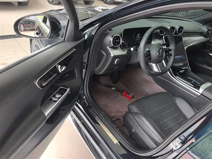 Фото 15 - Mercedes-Benz C-Class