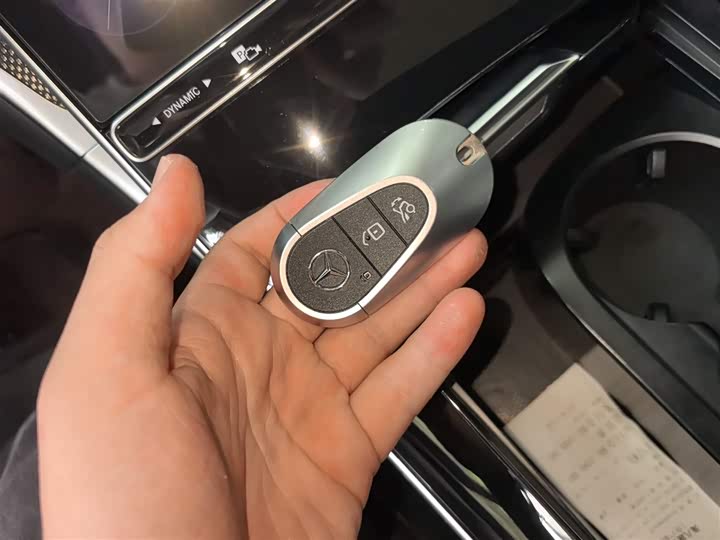 Фото 9 - Mercedes-Benz C-Class