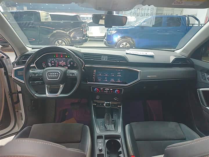 Фото 10 - Audi Q3