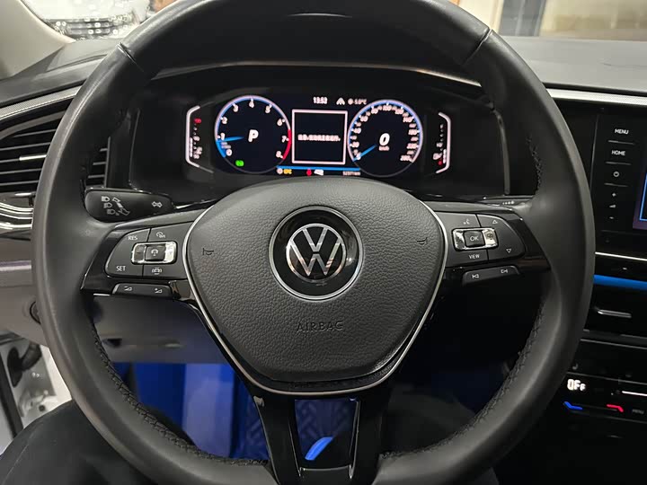 Фото 10 - Volkswagen Tayron