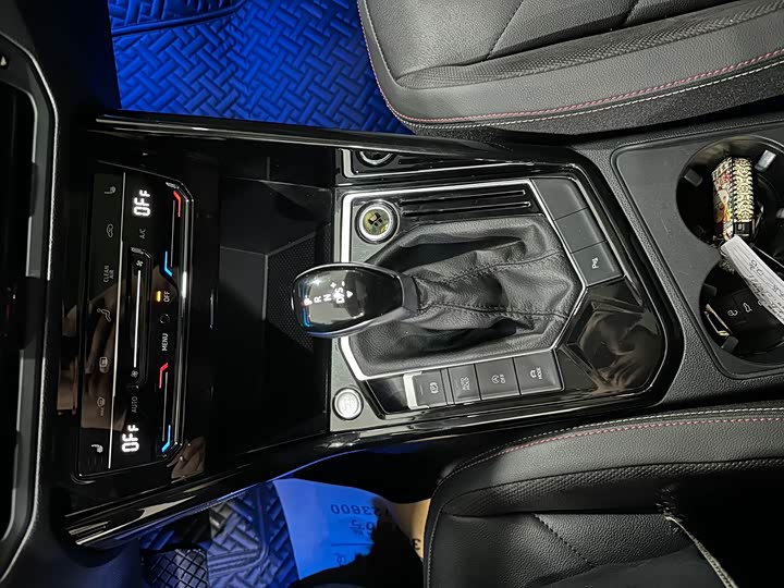 Фото 12 - Volkswagen Tayron