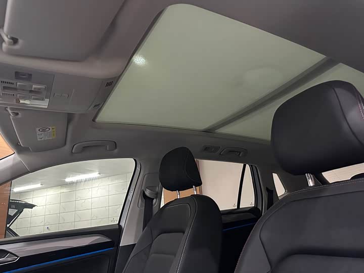 Фото 13 - Volkswagen Tayron