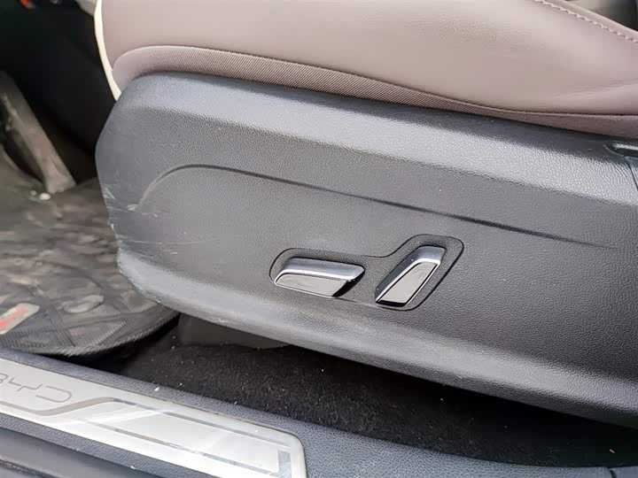 Фото 16 - BYD Song Plus Hybrid/EV