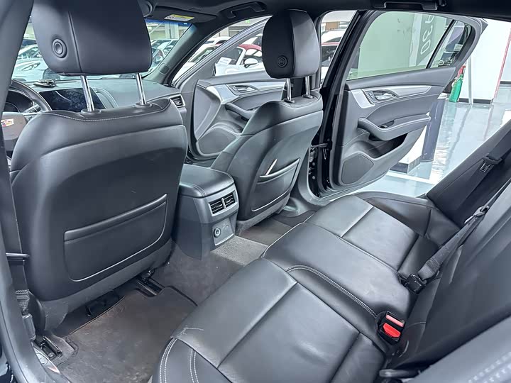 Фото 12 - Cadillac CT5