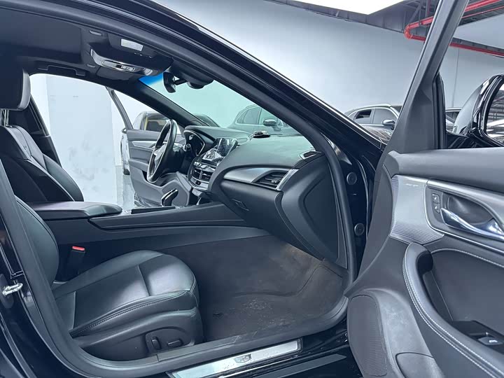 Фото 16 - Cadillac CT5