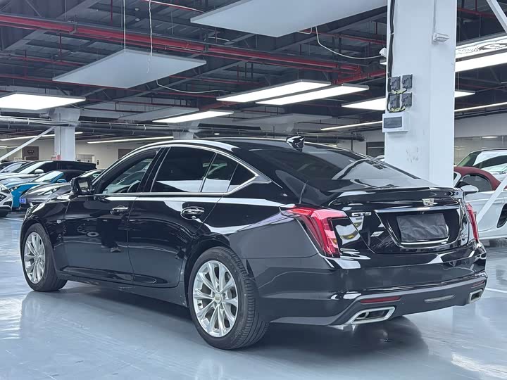 Фото 21 - Cadillac CT5