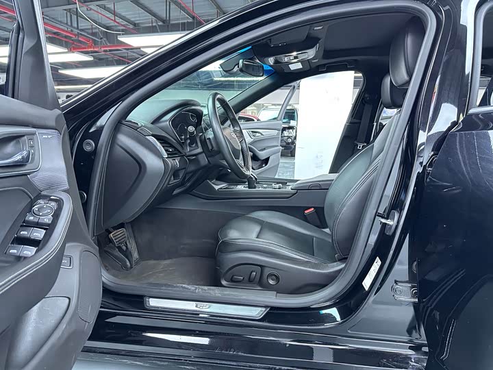 Фото 4 - Cadillac CT5