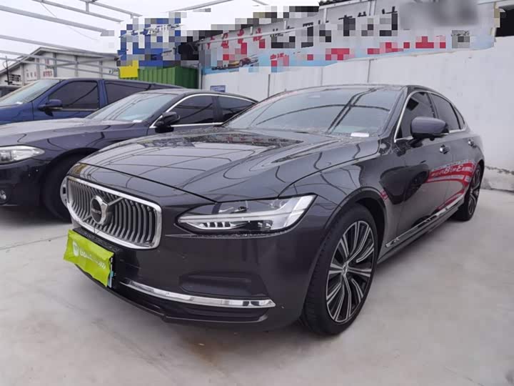Фото 2 - Volvo S90