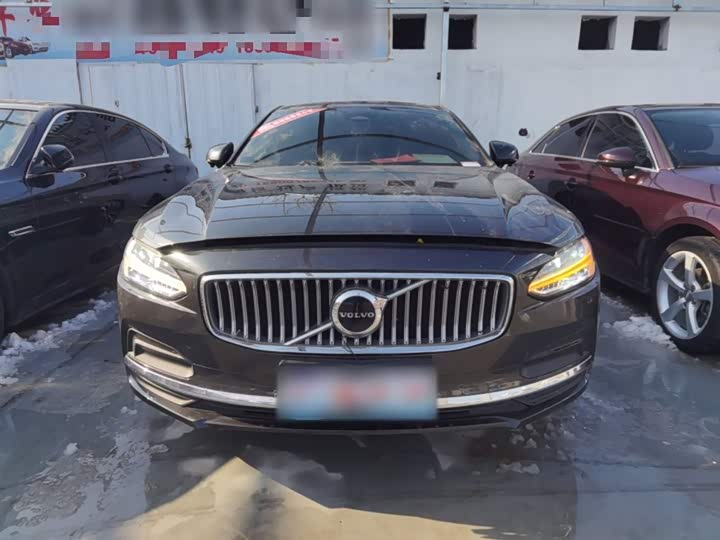 Фото 3 - Volvo S90