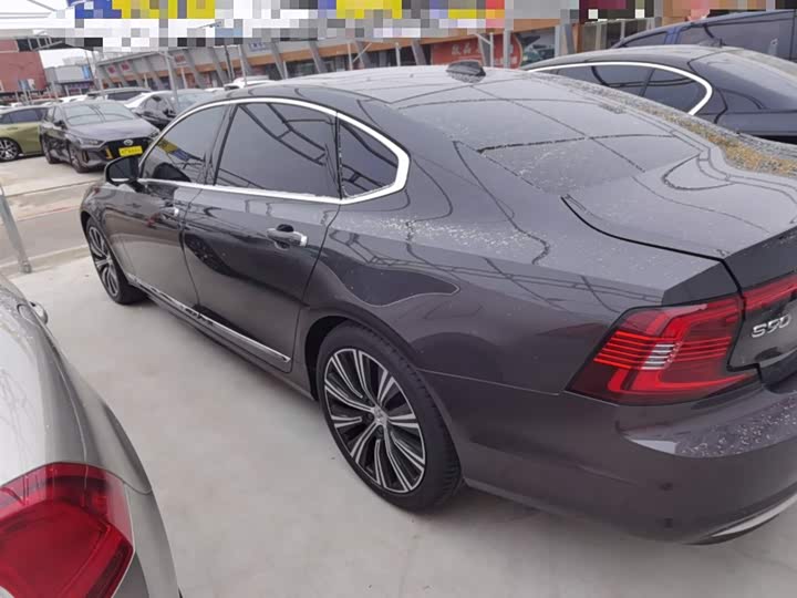 Фото 5 - Volvo S90