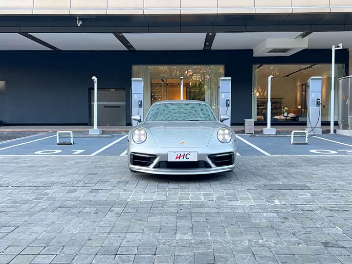 Фото 2 - Porsche 911