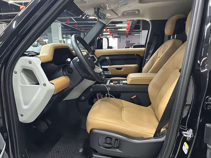 Фото 8 - Land Rover Defender