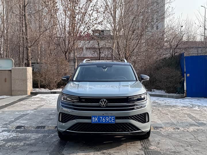 Фото 1 - Volkswagen Tavendor