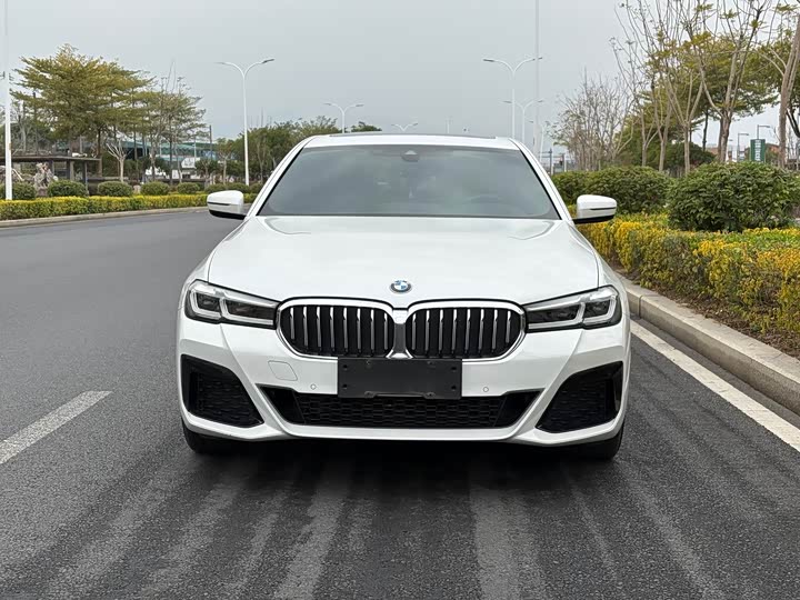 Фото 2 - BMW 5 Series