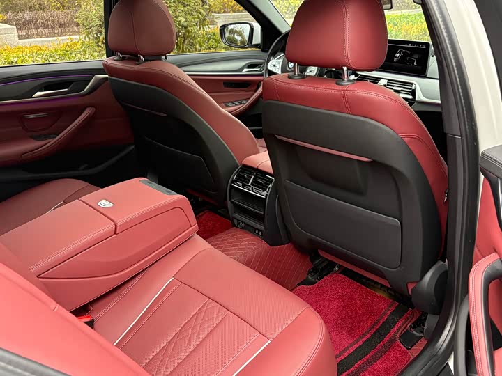 Фото 8 - BMW 5 Series