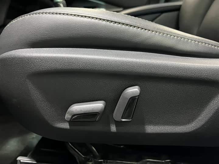 Фото 9 - Mazda CX-30