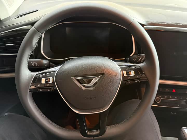 Фото 13 - Jetta VS5