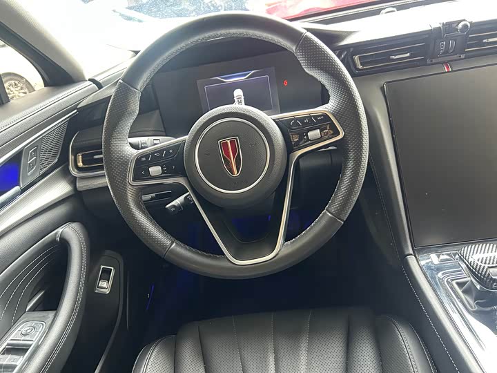 Фото 10 - Hongqi H5