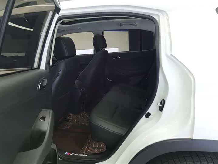 Фото 11 - Hyundai ix35 (Mufasa)