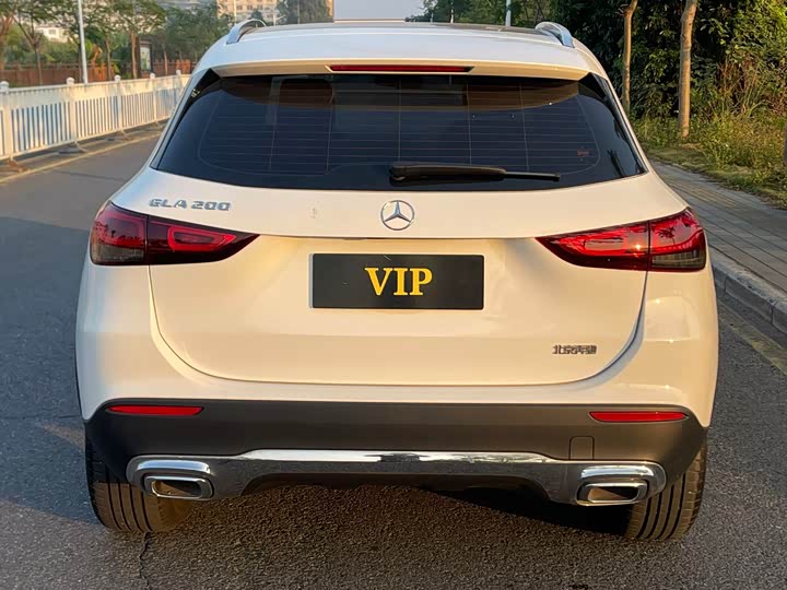 Фото 5 - Mercedes-Benz GLA-Class