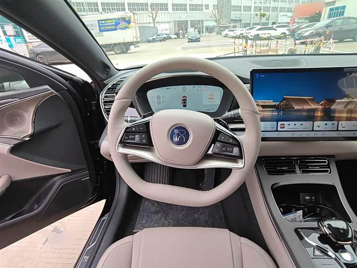 Фото 11 - BYD Han