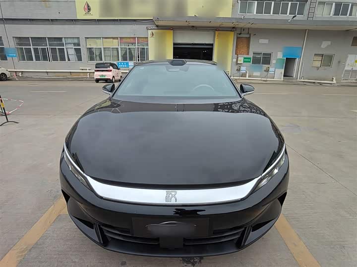 Фото 3 - BYD Han