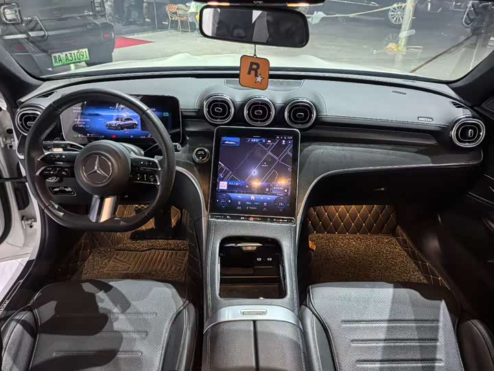 Фото 4 - Mercedes-Benz C-Class