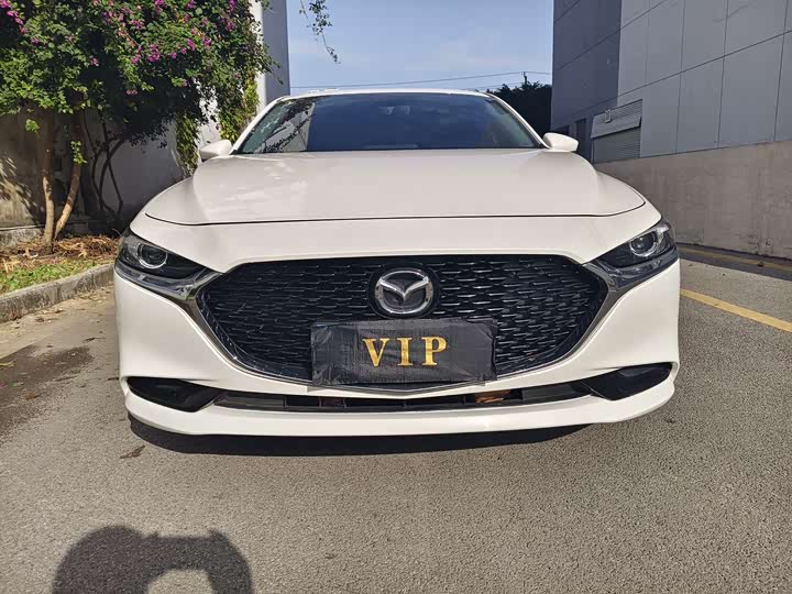 Фото 2 - Mazda 3 (Axela)