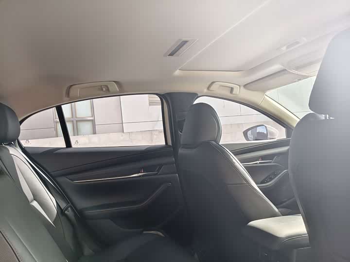 Фото 9 - Mazda 3 (Axela)