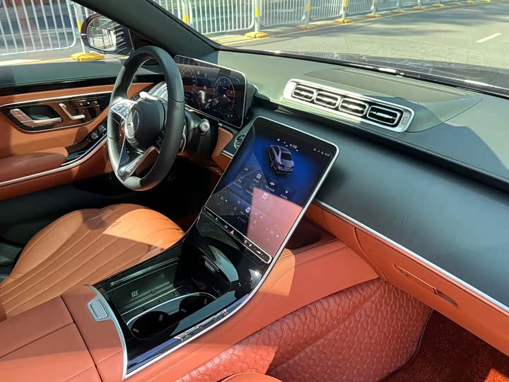 Фото 11 - Mercedes-Benz S-Class