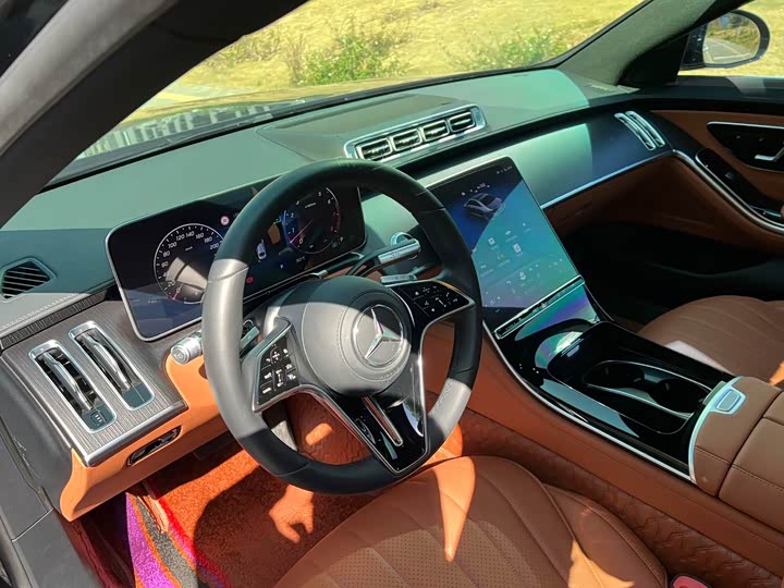 Фото 8 - Mercedes-Benz S-Class