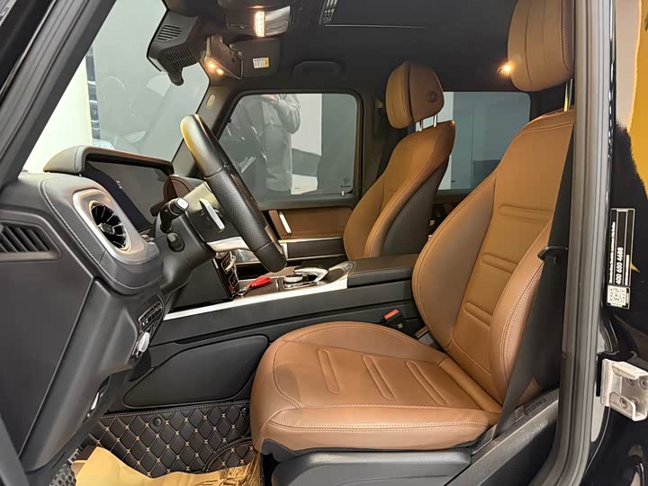 Фото 8 - Mercedes-Benz G-Class