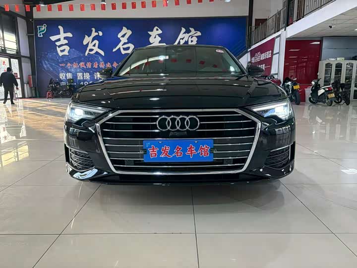 Фото 2 - Audi A6L