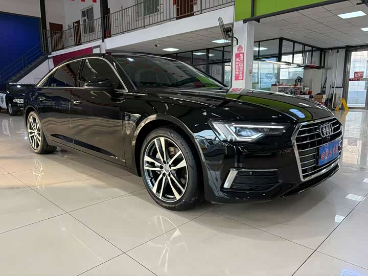 Фото 3 - Audi A6L