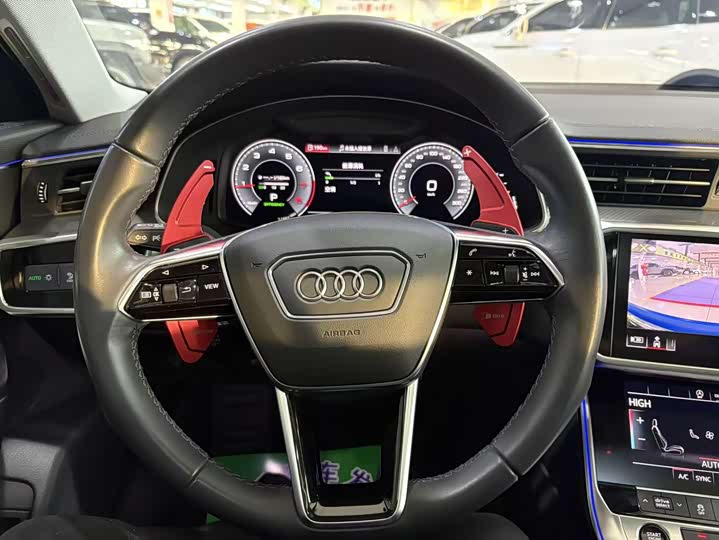 Фото 6 - Audi A6L