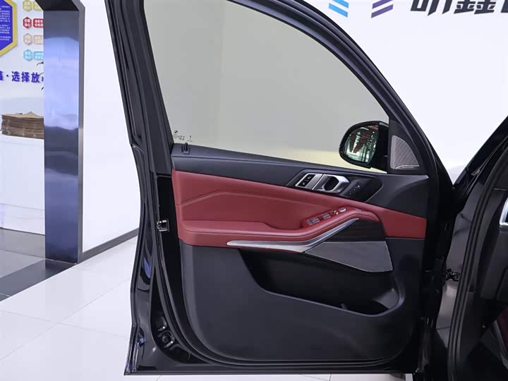 Фото 19 - BMW X5