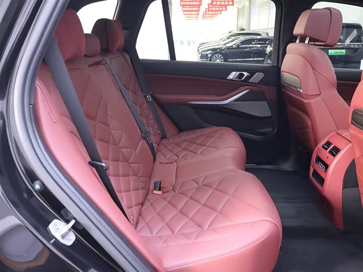 Фото 22 - BMW X5