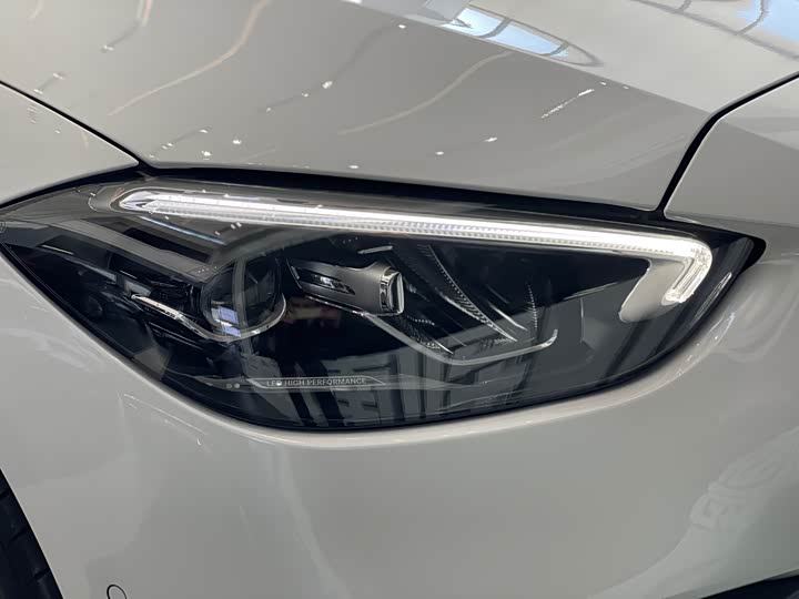 Фото 22 - Mercedes-Benz C-Class