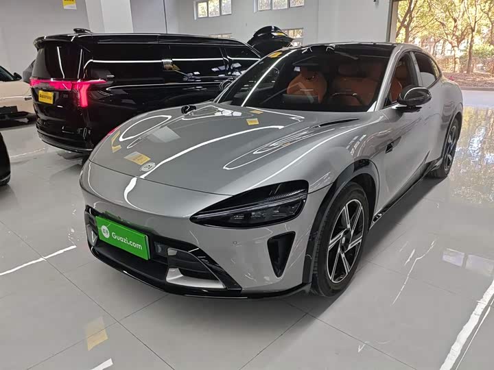 Фото 1 - Xiaomi YU7