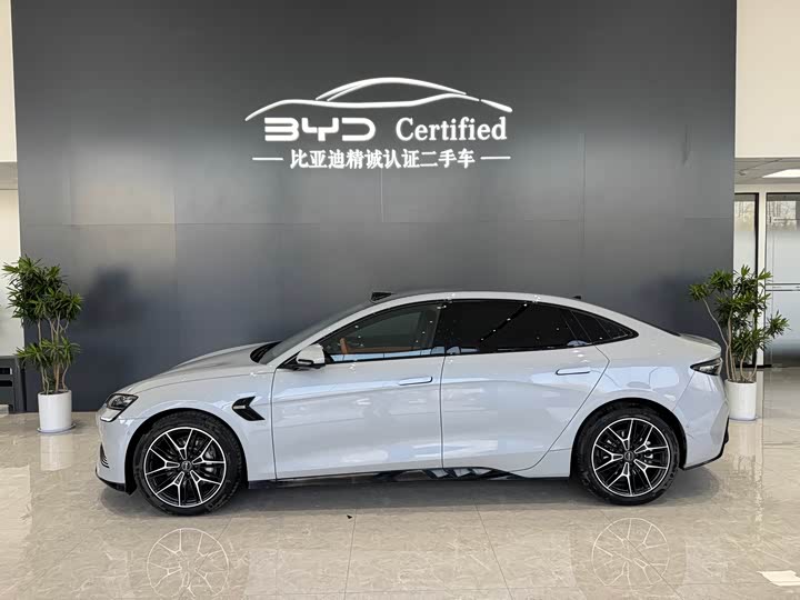 Фото 2 - BYD Seal