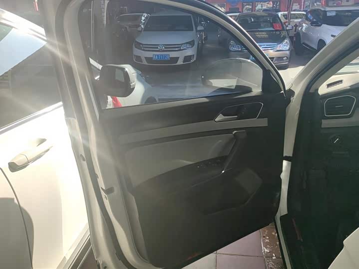 Фото 7 - Volkswagen Tayron